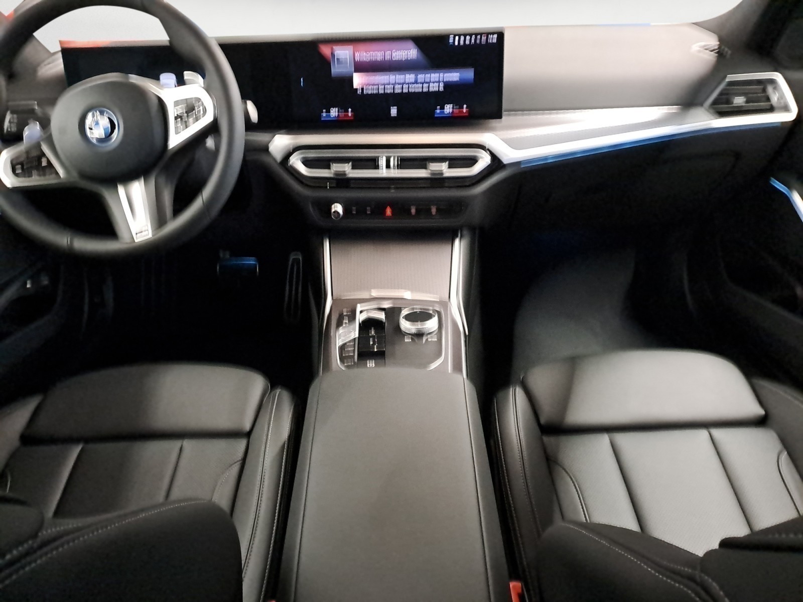 BMW - 330e xDrive Limousine