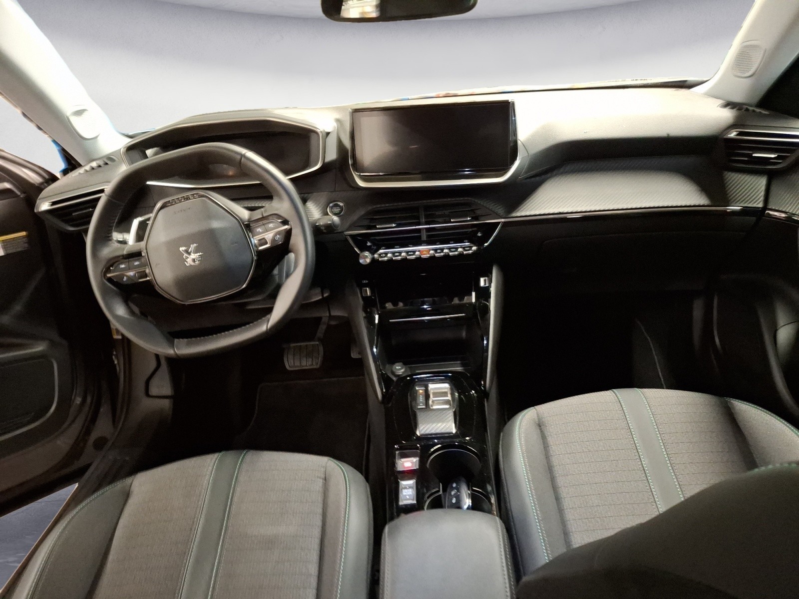 Peugeot - 2008 BlueHDi 130 EAT8 Allure Pack