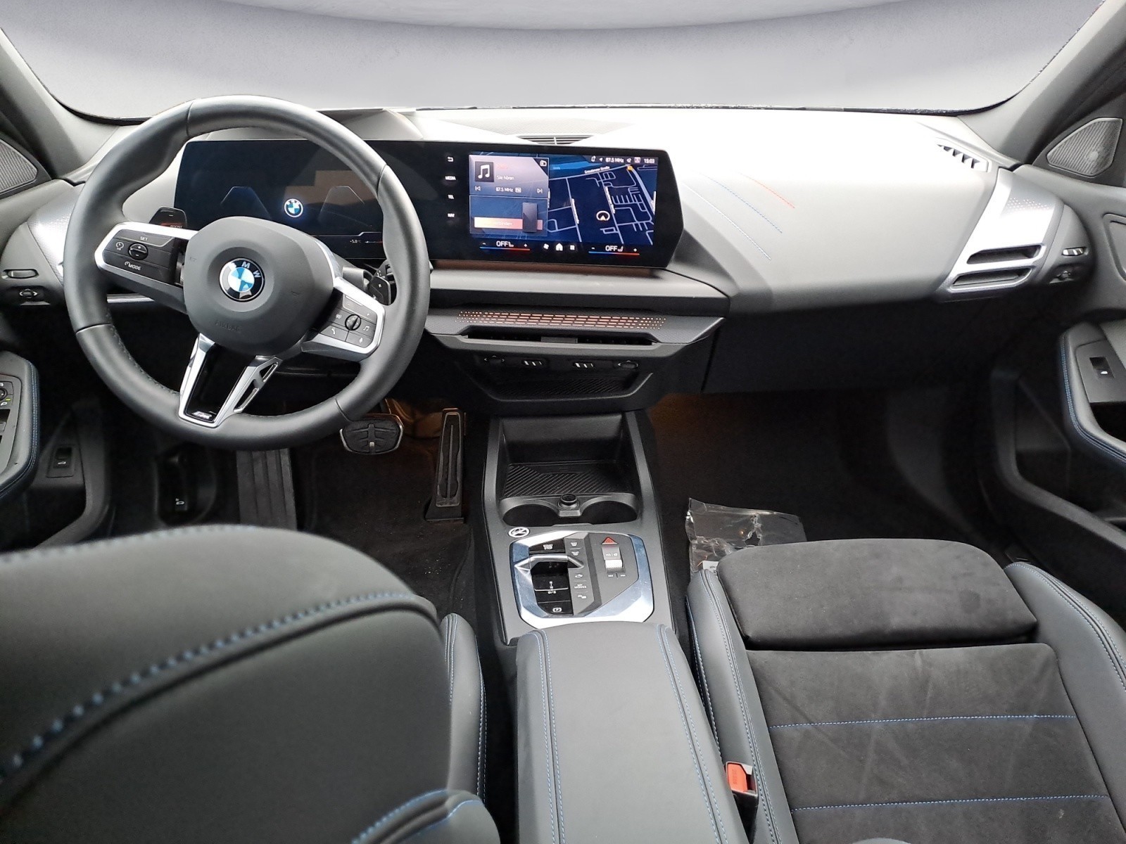 BMW - 120I Steptronic