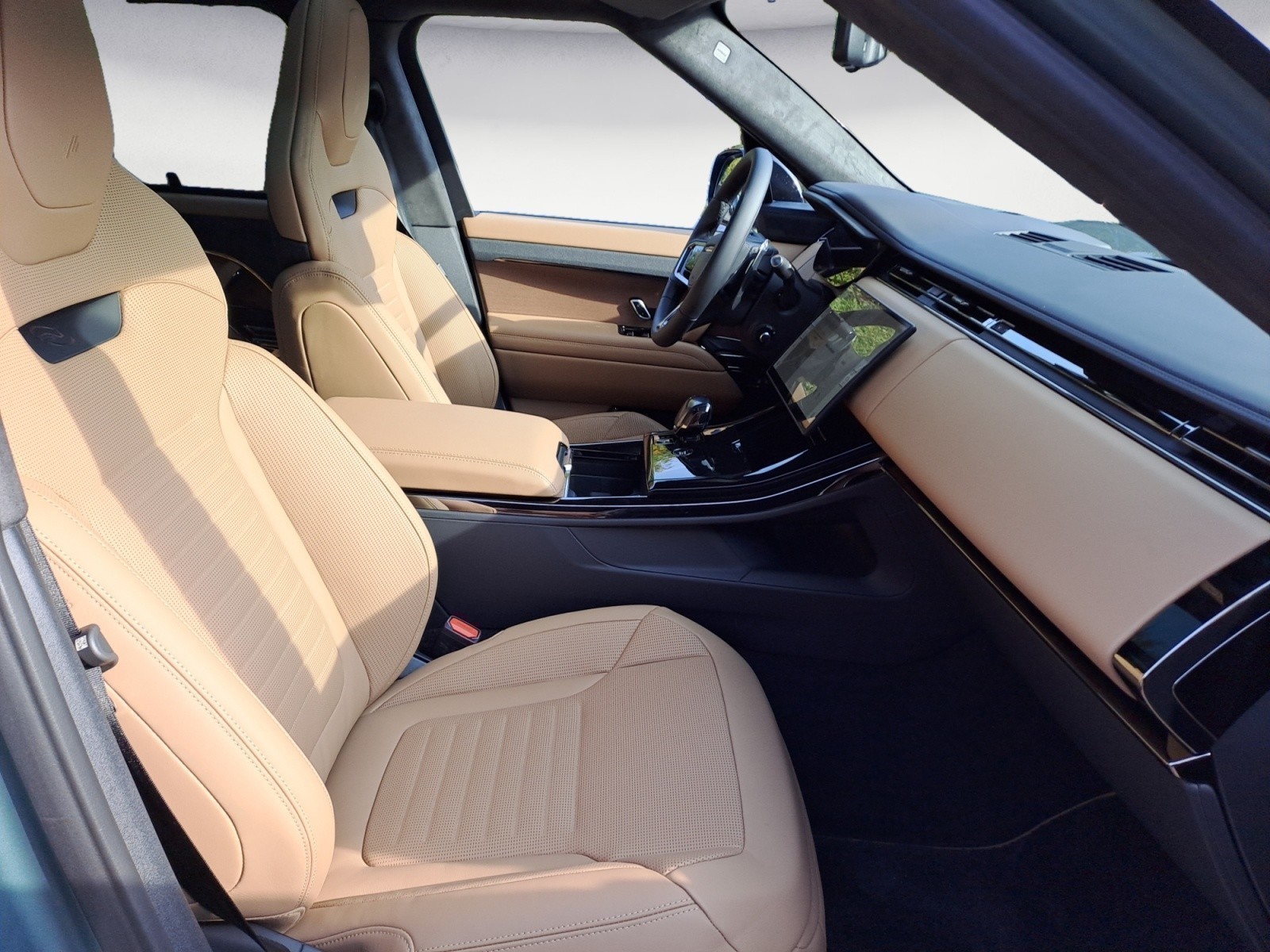 Land Rover - Range Rover Sport P635 SV