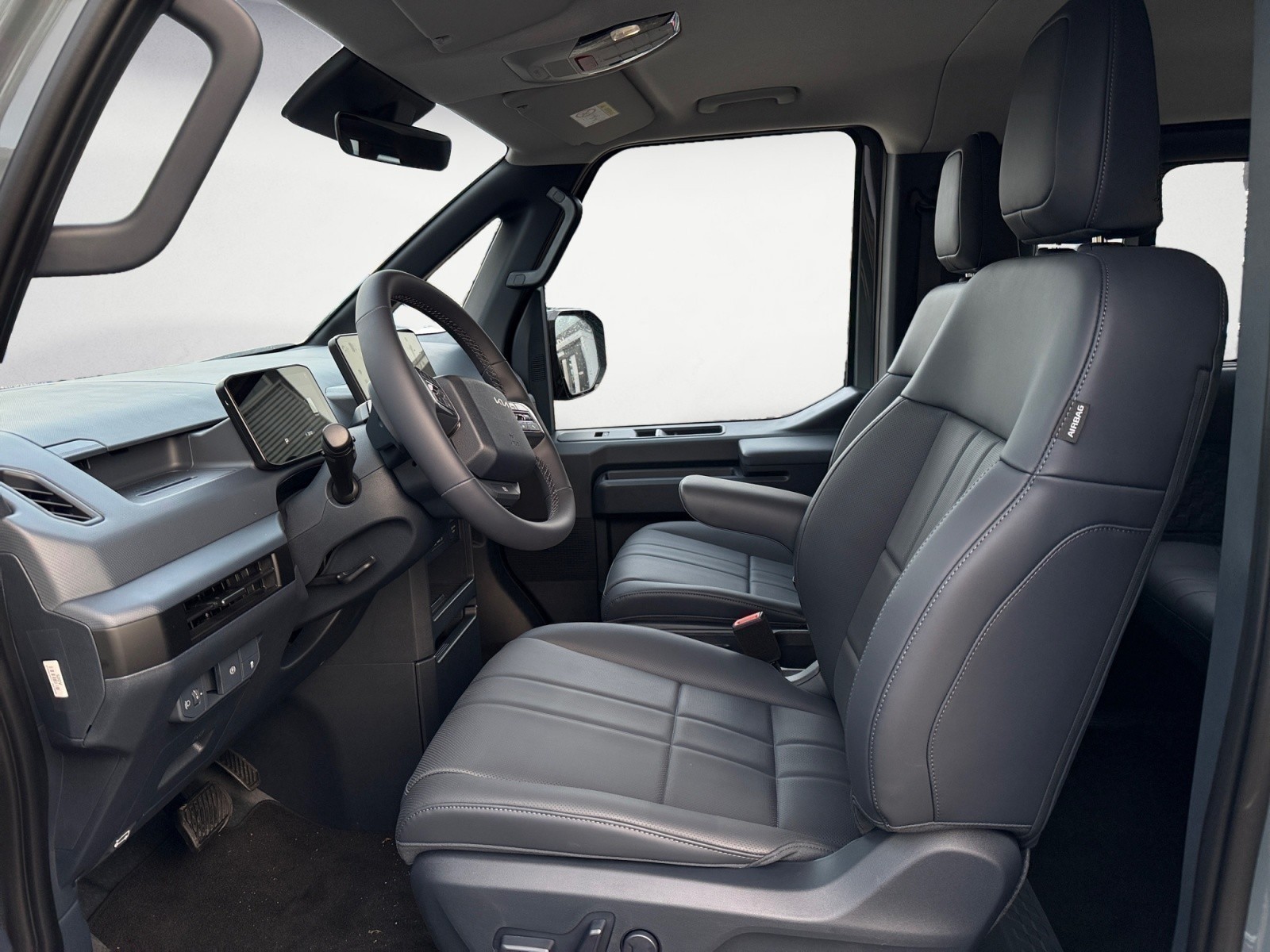 Kia - PV5 Passenger Elite