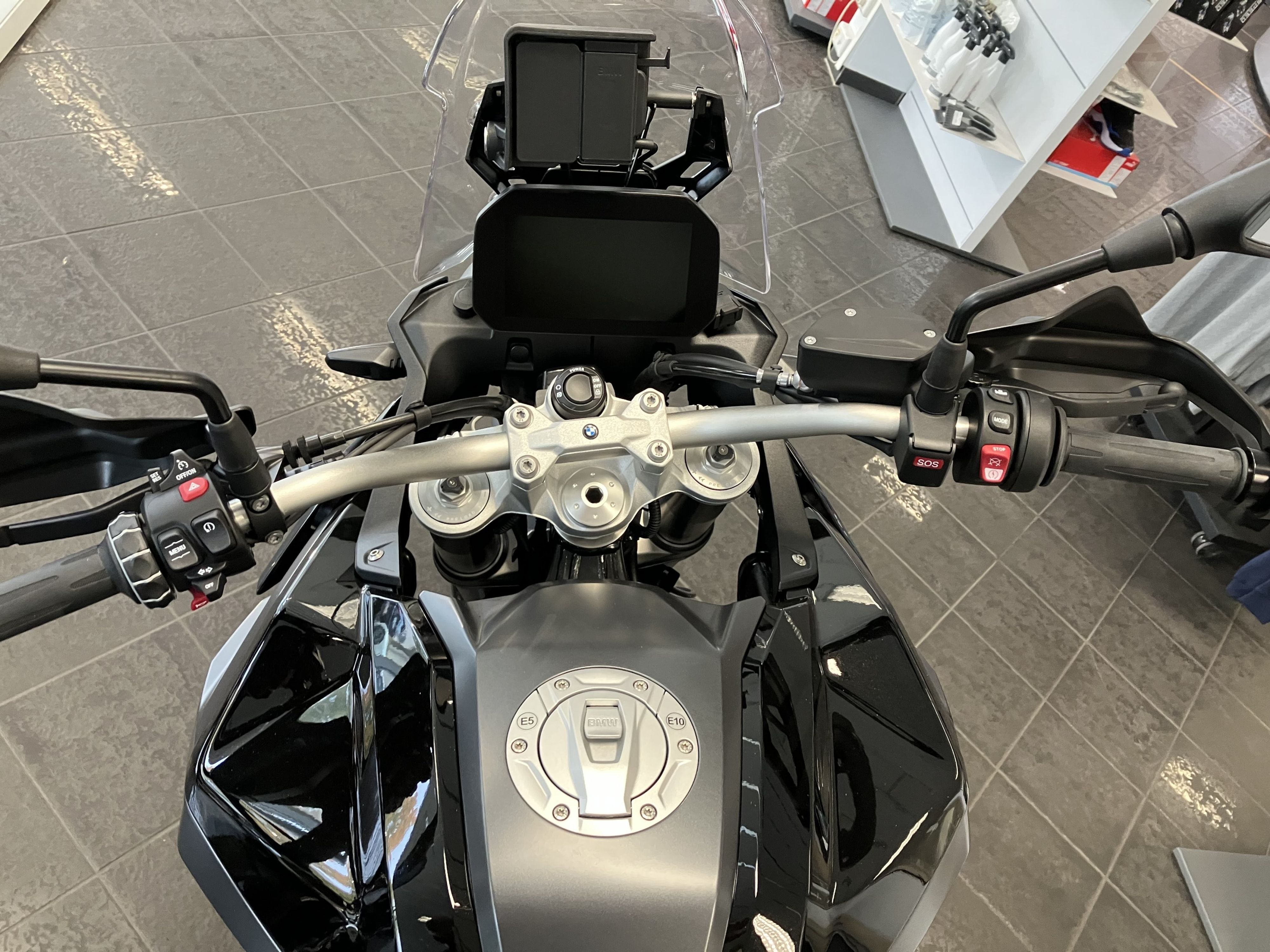 BMW Motorrad - F 900 GS