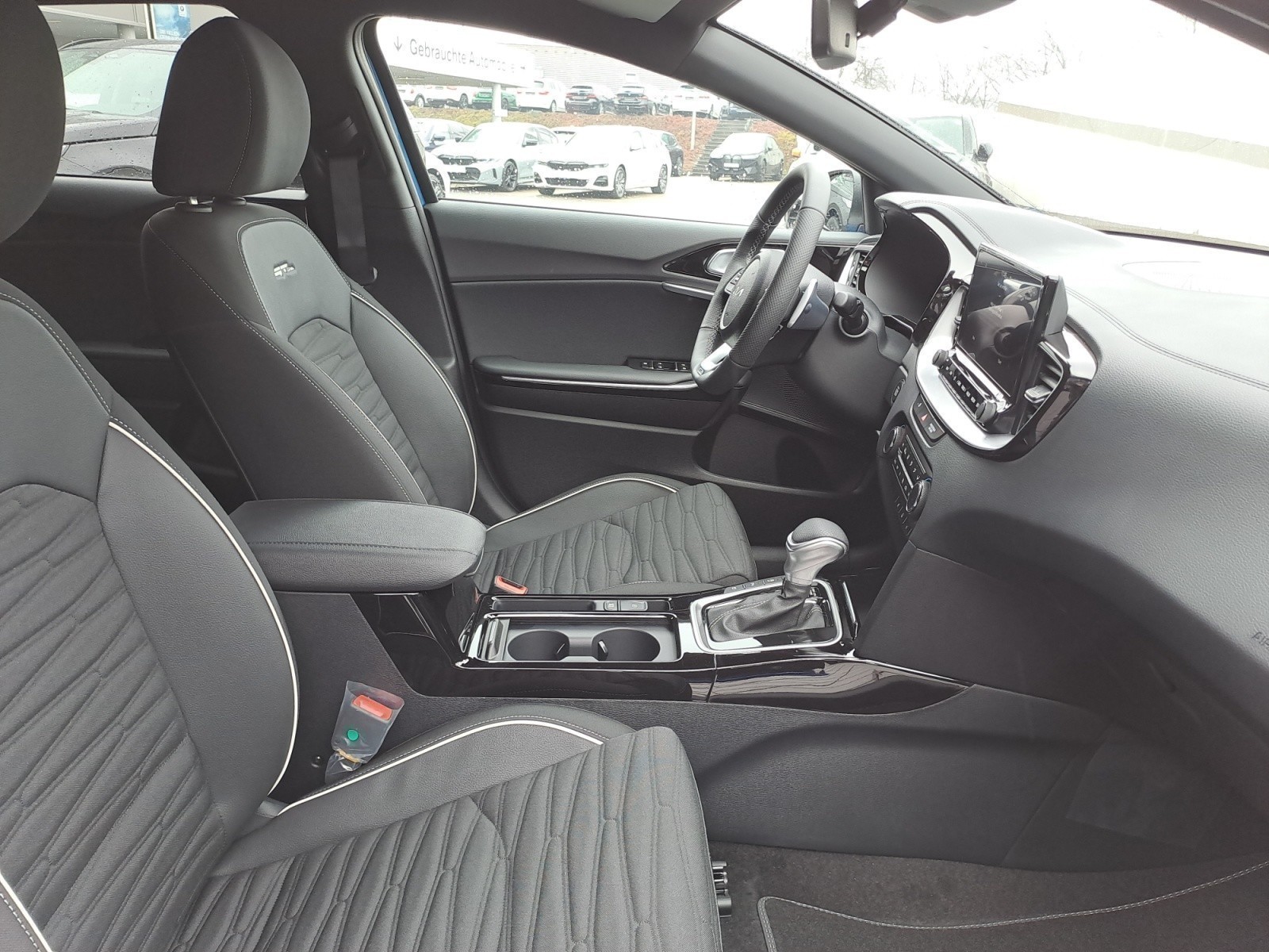 Kia - ProCeed 1.5 T-GDI DCT GT-line