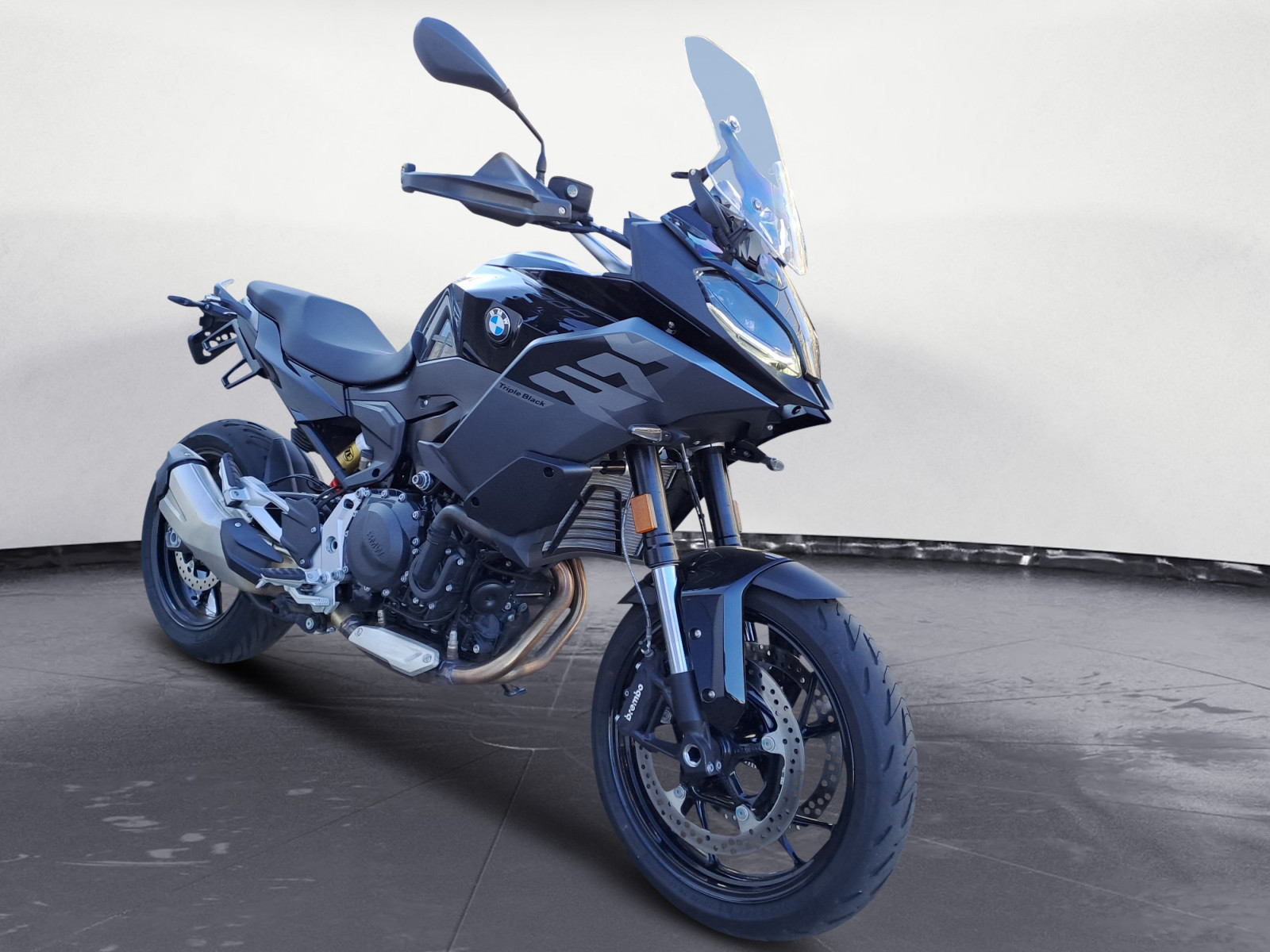 BMW Motorrad - F 900 XR