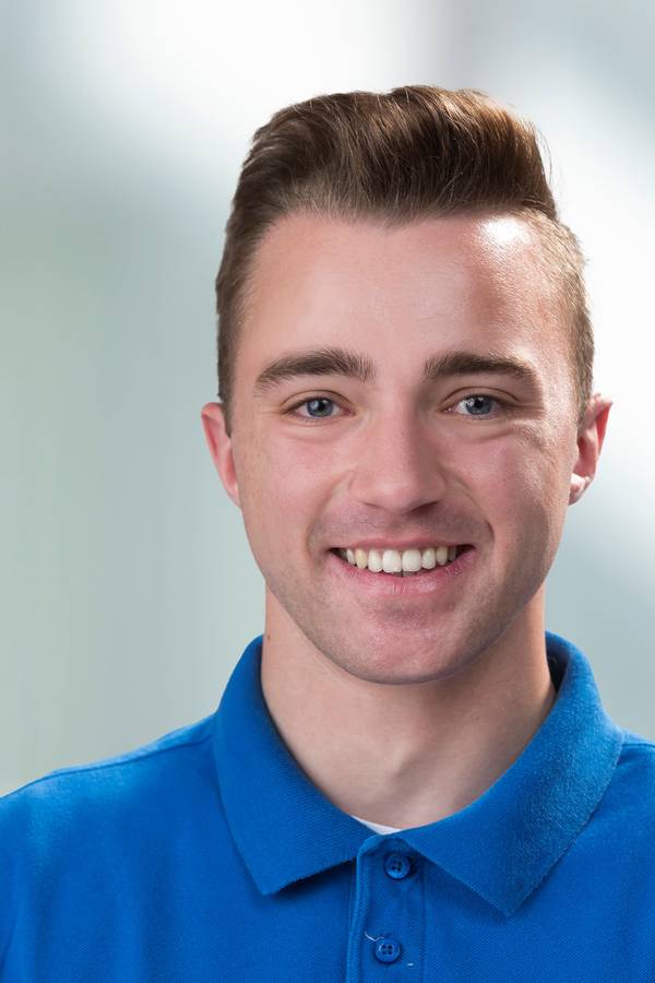 contact_import_imageYQv4D7