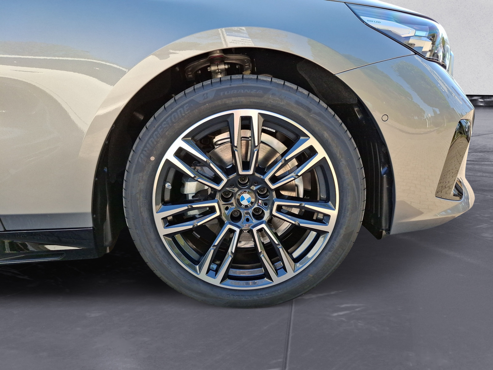 BMW - 520i Limousine