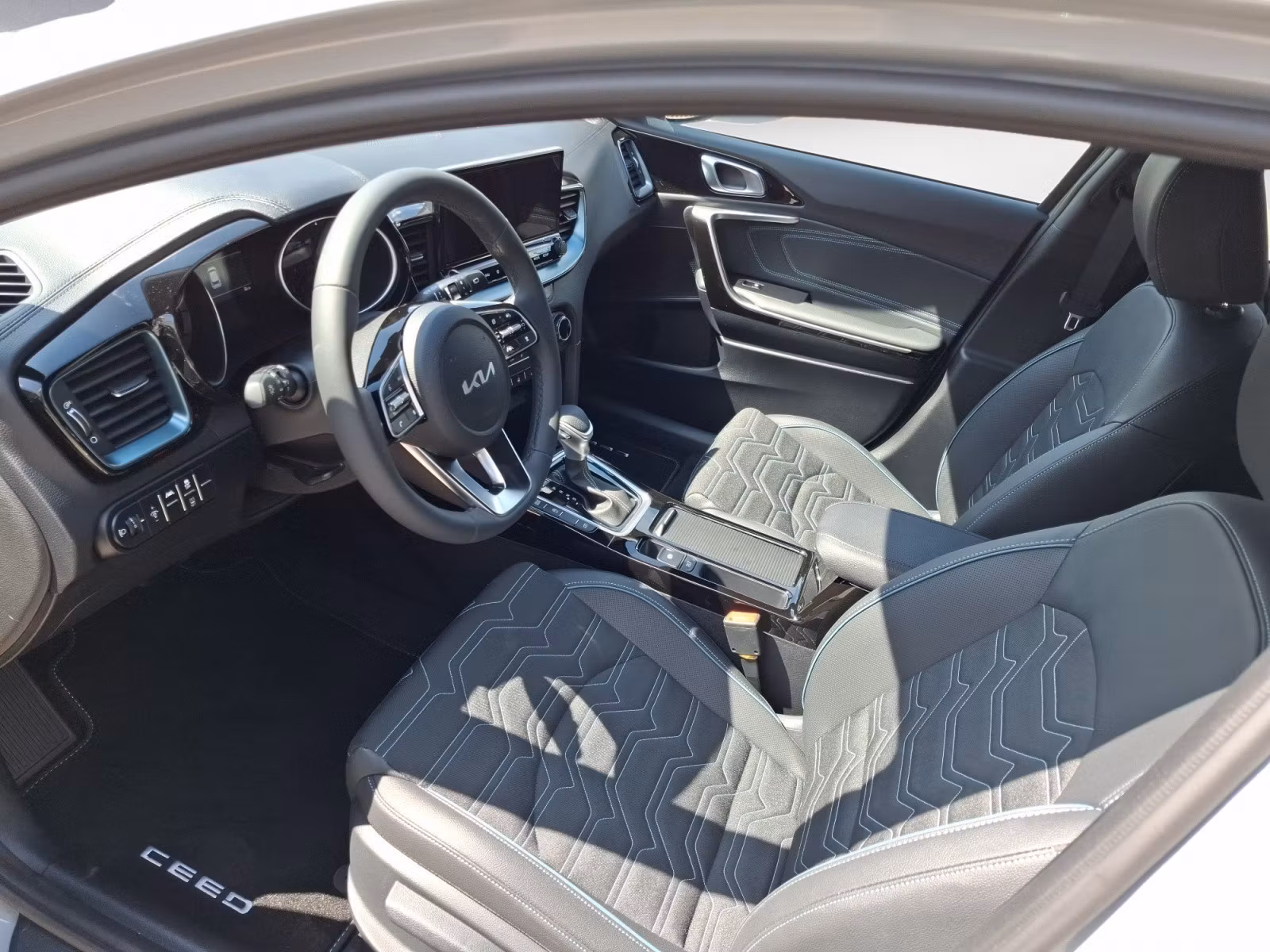 Kia - Cee`d / Ceed 1.0 DCT Nightline STD