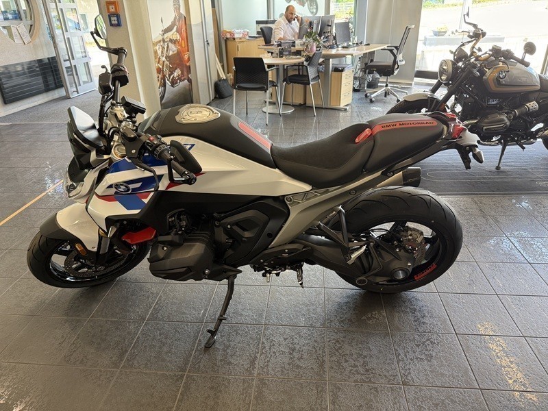 BMW Motorrad - R 1300 R Neufahrzeug sofort verfügbar