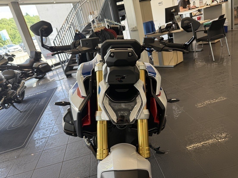 BMW Motorrad - R 1300 R Neufahrzeug sofort verfügbar