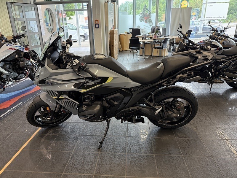 BMW Motorrad - R 1300 RS Option 719 4 Paketen sofort verfügbar