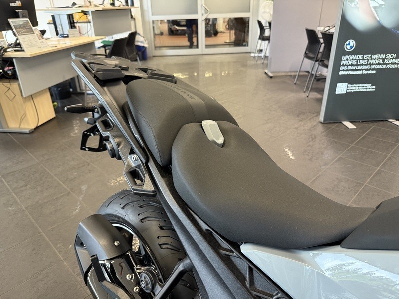 BMW Motorrad - R 1300 RS Option 719 4 Paketen sofort verfügbar