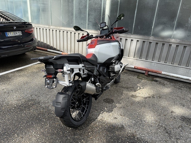 BMW Motorrad - R 1300 GS Adventure mit 4 Paketen sofort verfügb