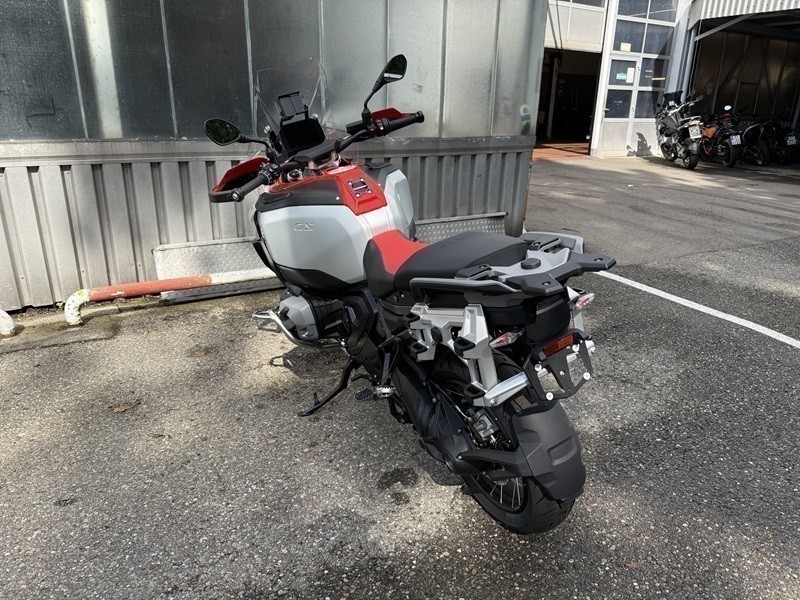 BMW Motorrad - R 1300 GS Adventure mit 4 Paketen sofort verfügb