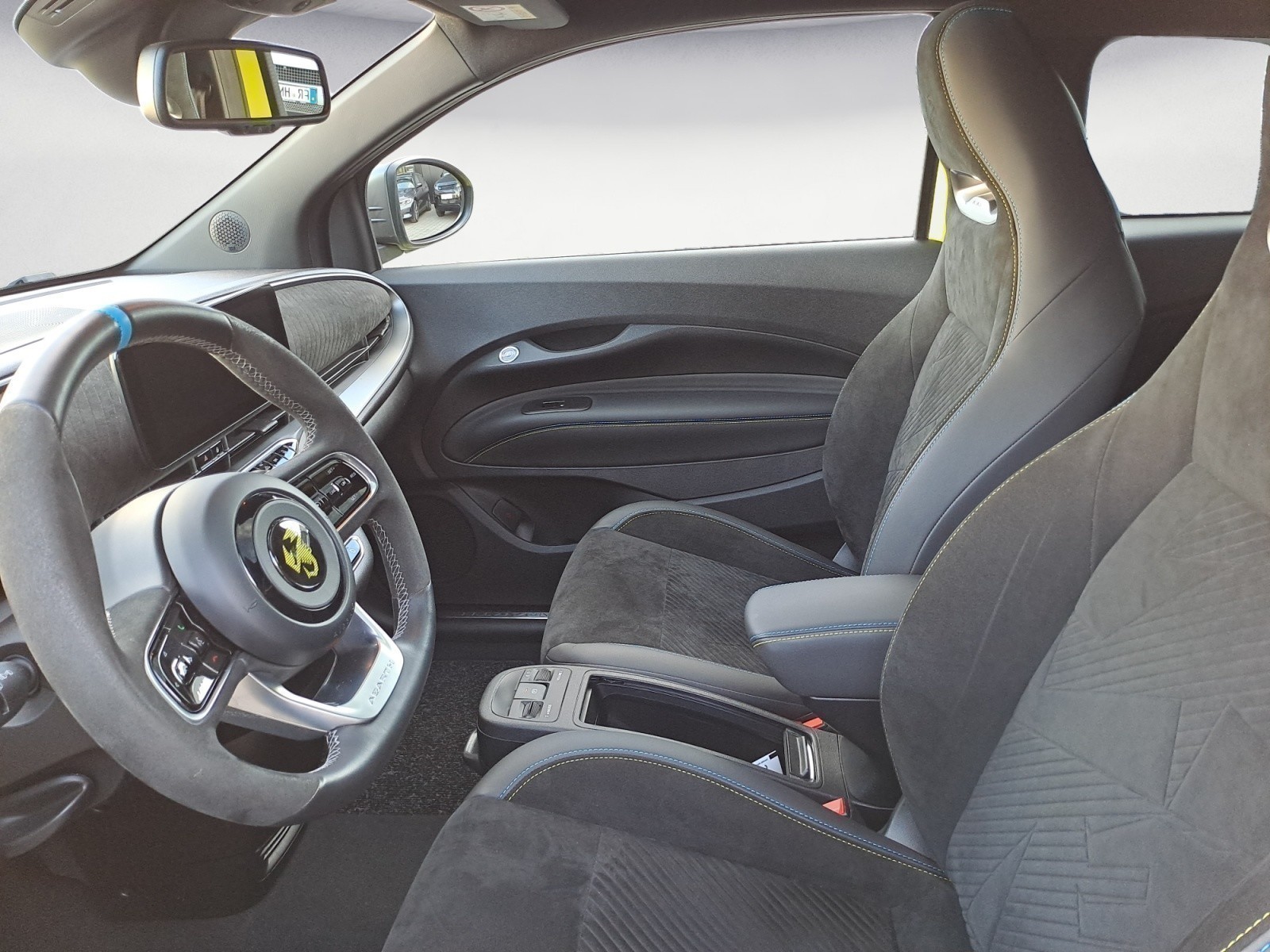 Abarth - 500e Turismo