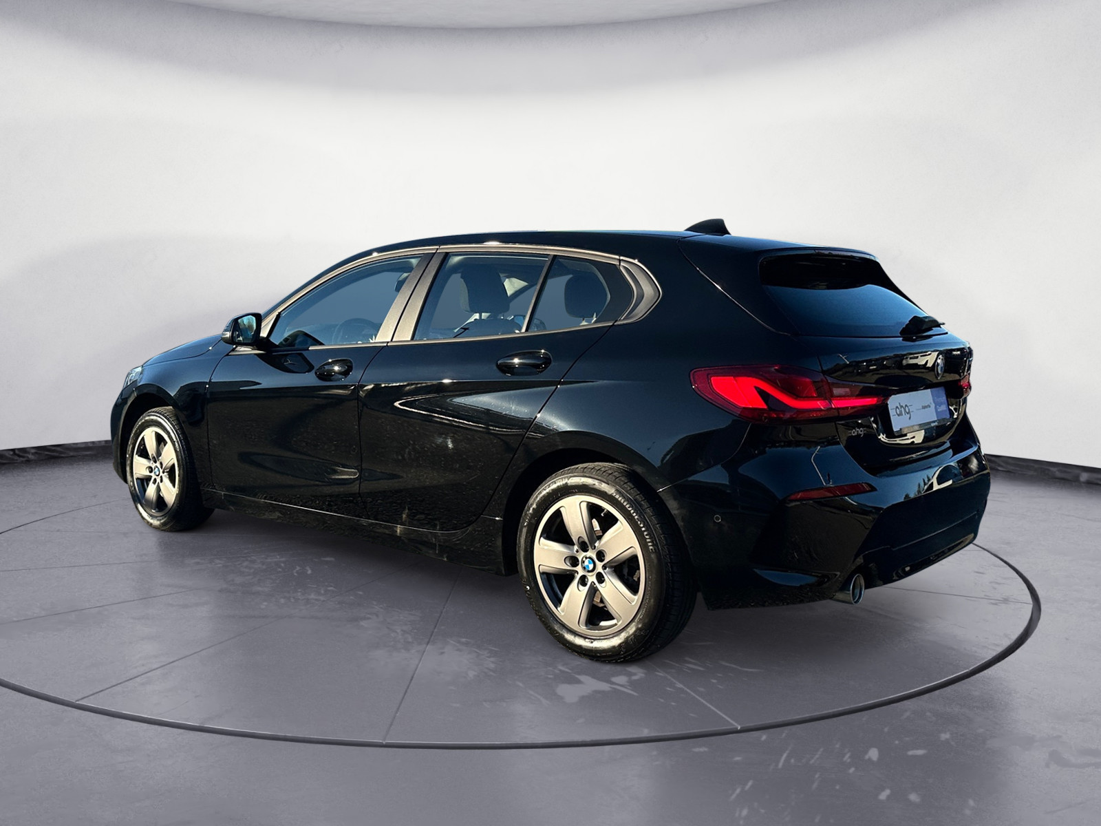 BMW - 118i Advantage