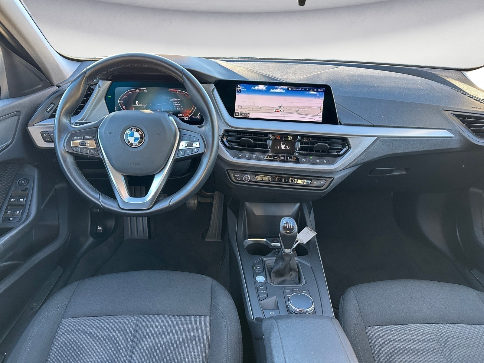 BMW - 118i Advantage