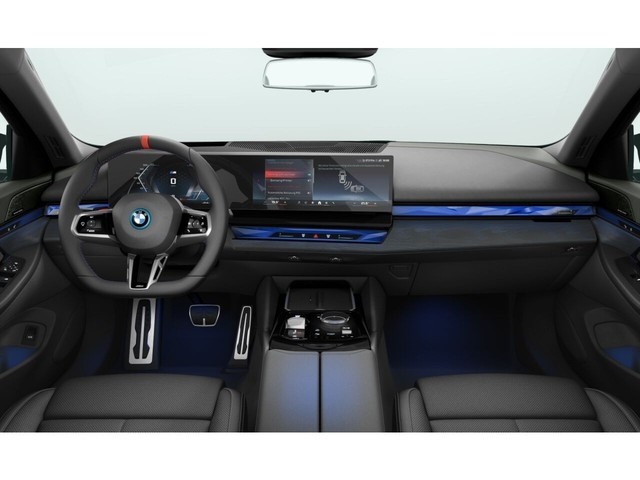 BMW - i5 M60 xDrive