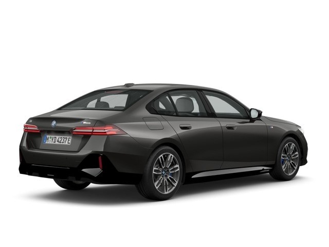 BMW - i5 M60 xDrive