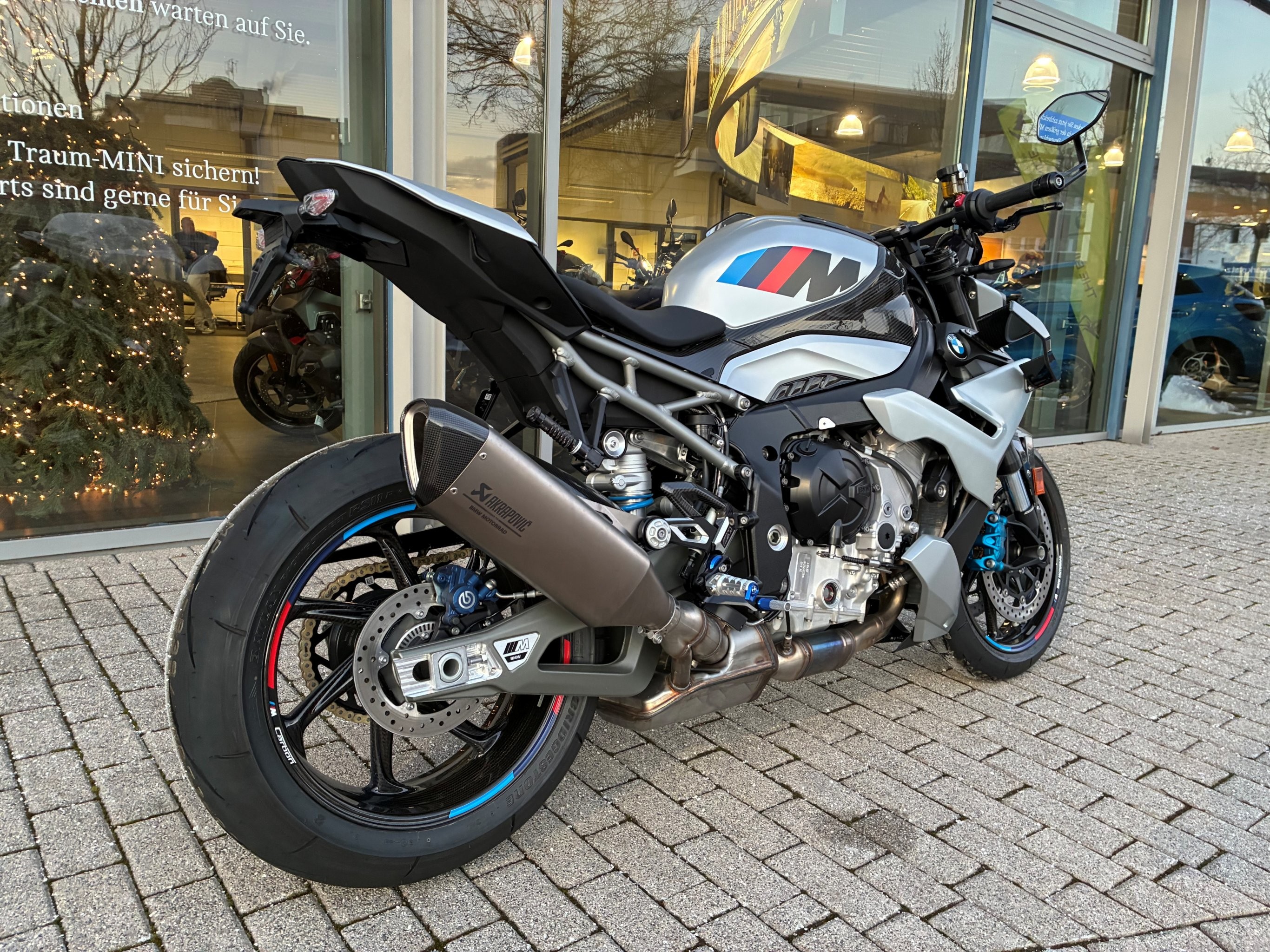 BMW Motorrad - M 1000 R