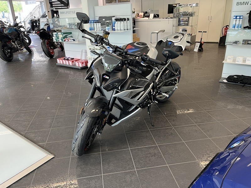 BMW Motorrad - M 1000 R M Competition sofort verfügbar