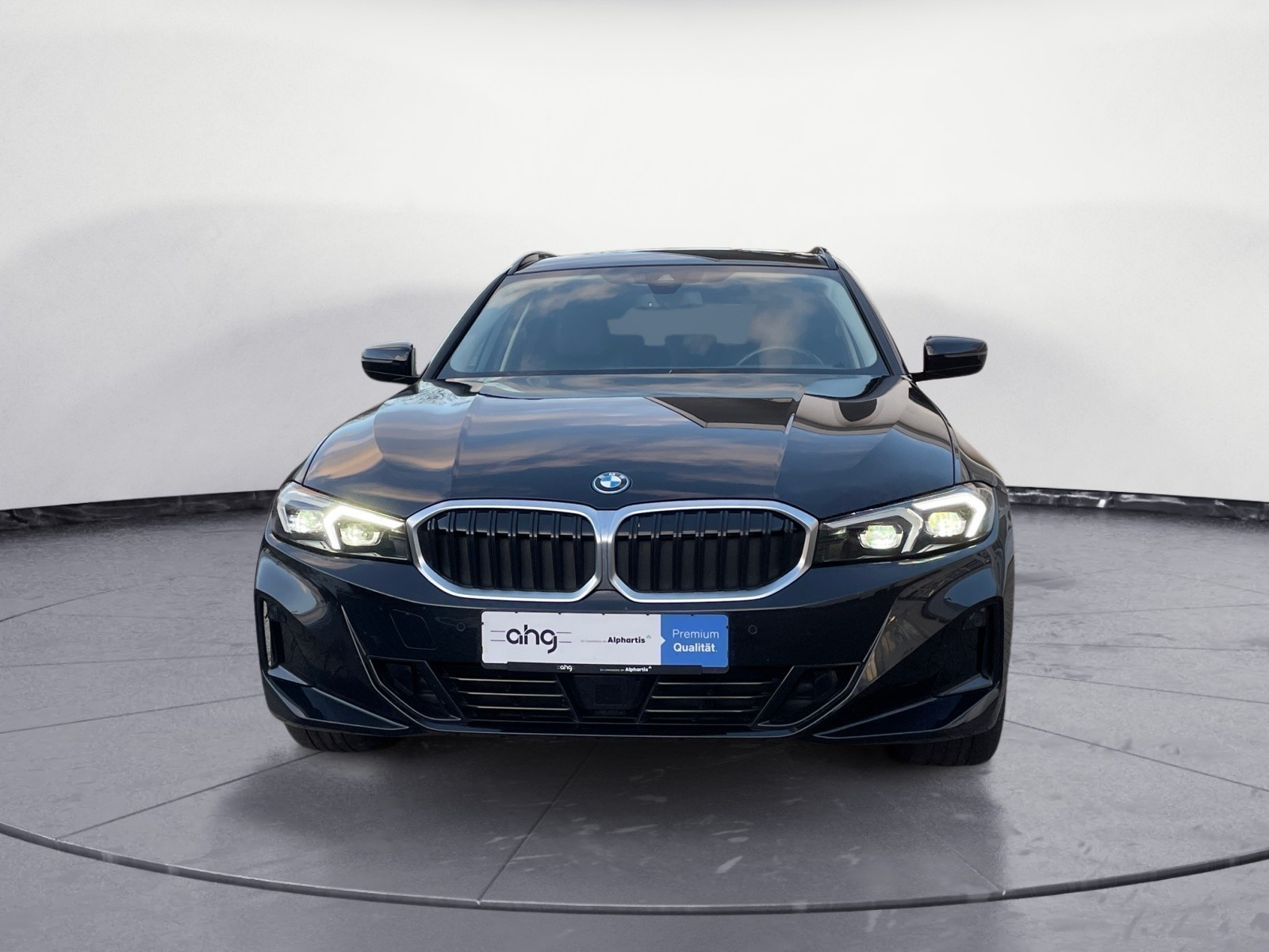 BMW - 320e Touring Auto