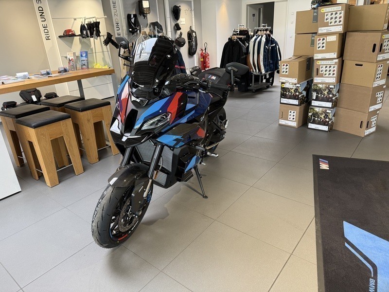 BMW Motorrad - M 1000 XR Competition sofort verfügbar