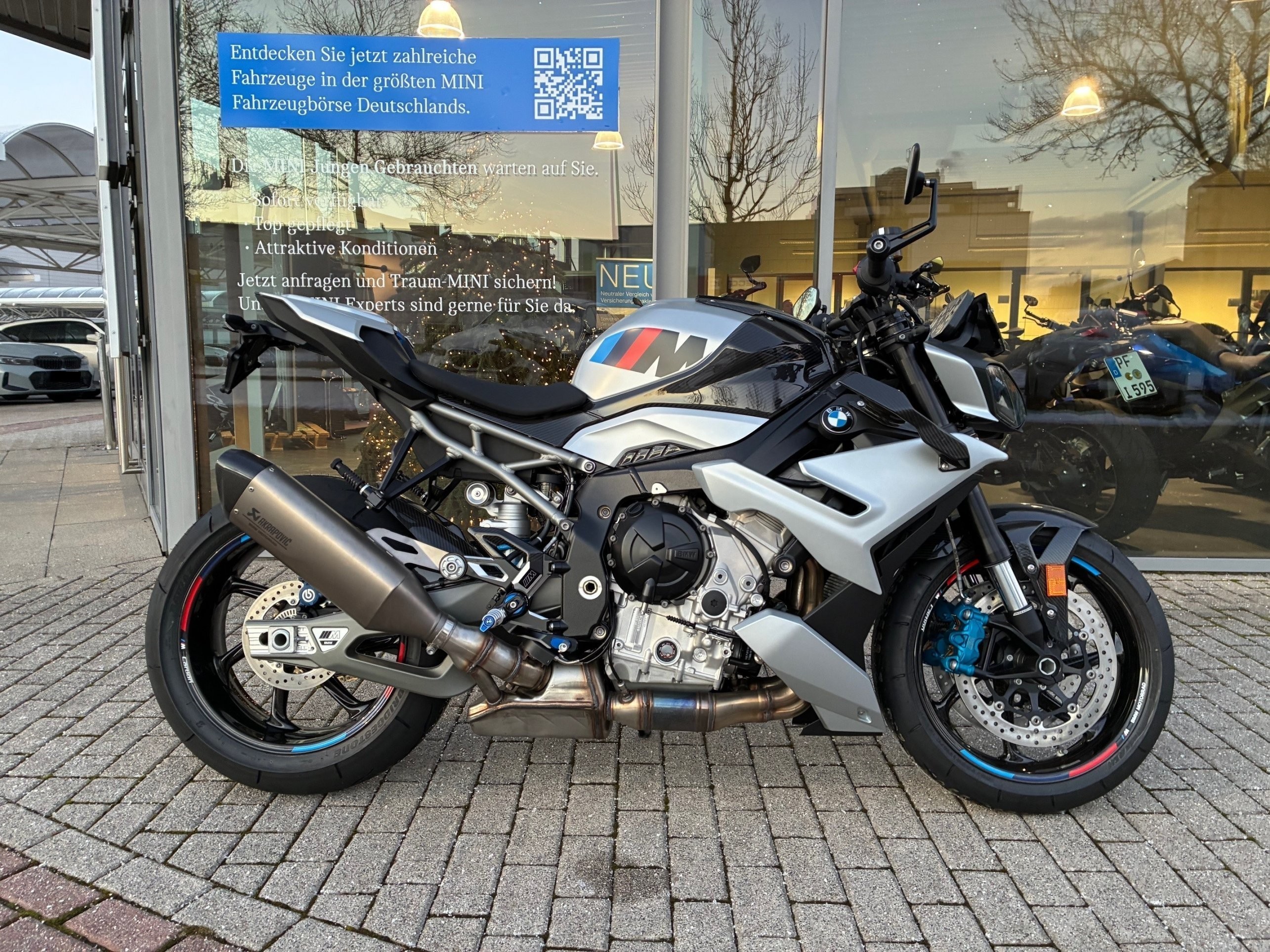BMW Motorrad - M 1000 R