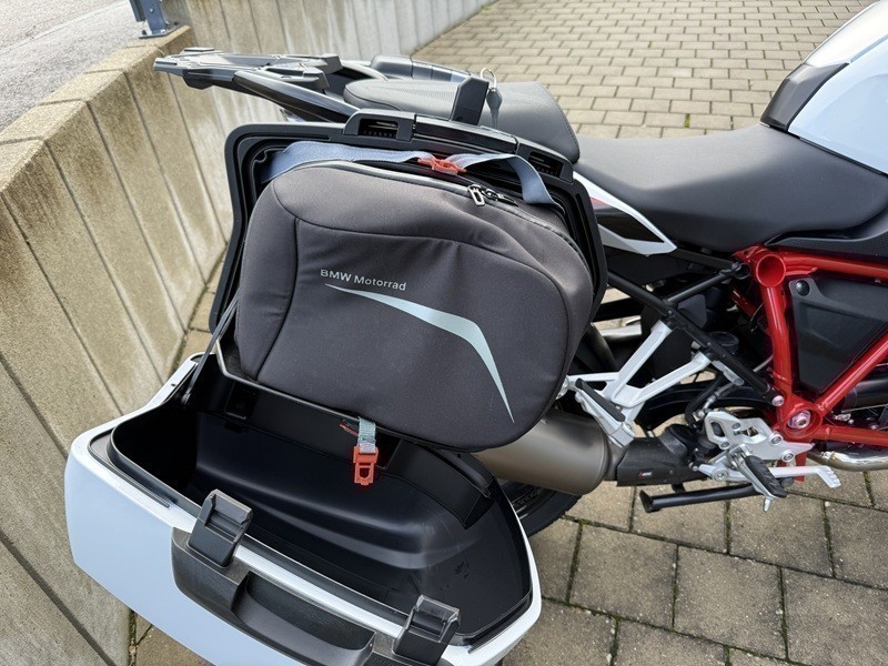 BMW Motorrad - R 1250 RS Style Sport mit 3 Paketen und 2 Koffer