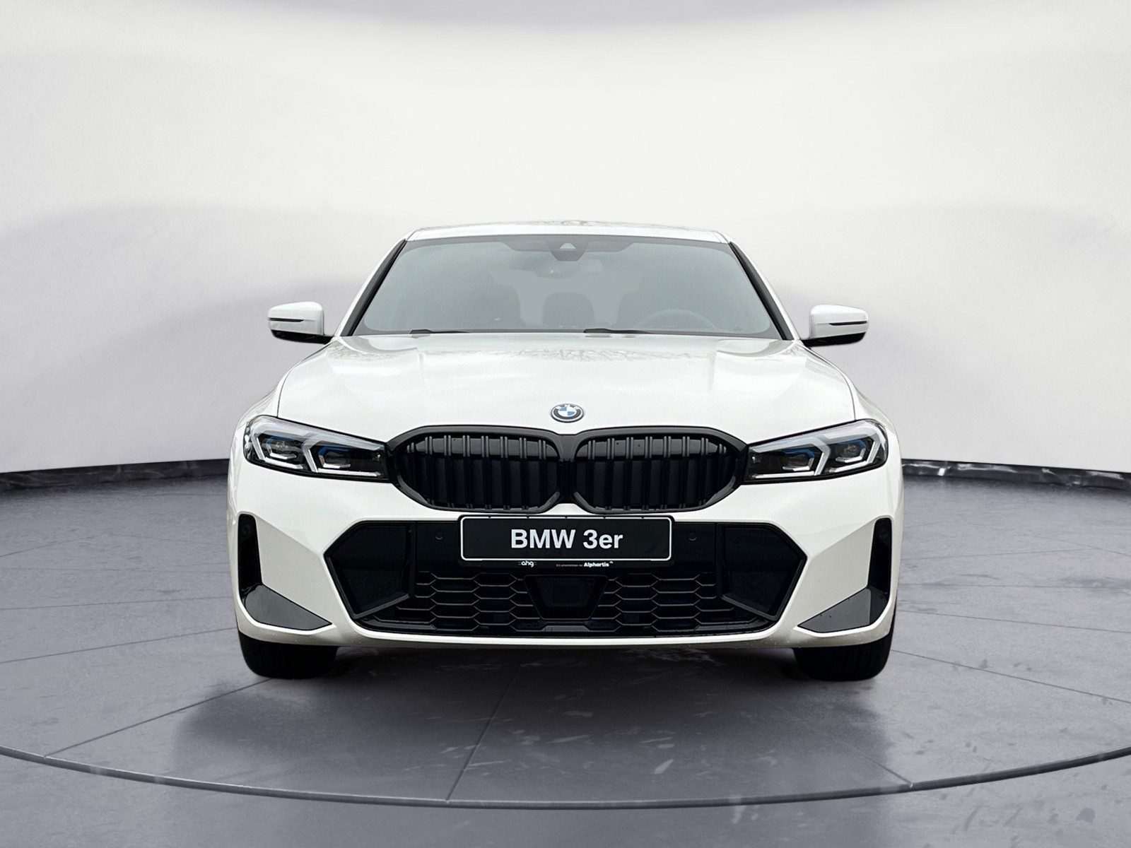 BMW - 330e xDrive Limousine