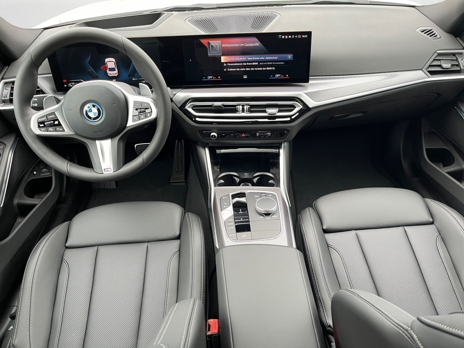 BMW - 330e xDrive Limousine