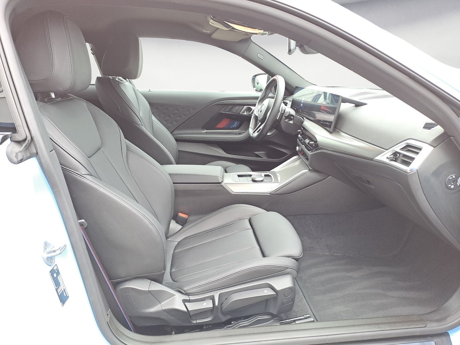 BMW - M240i xDrive Coupe