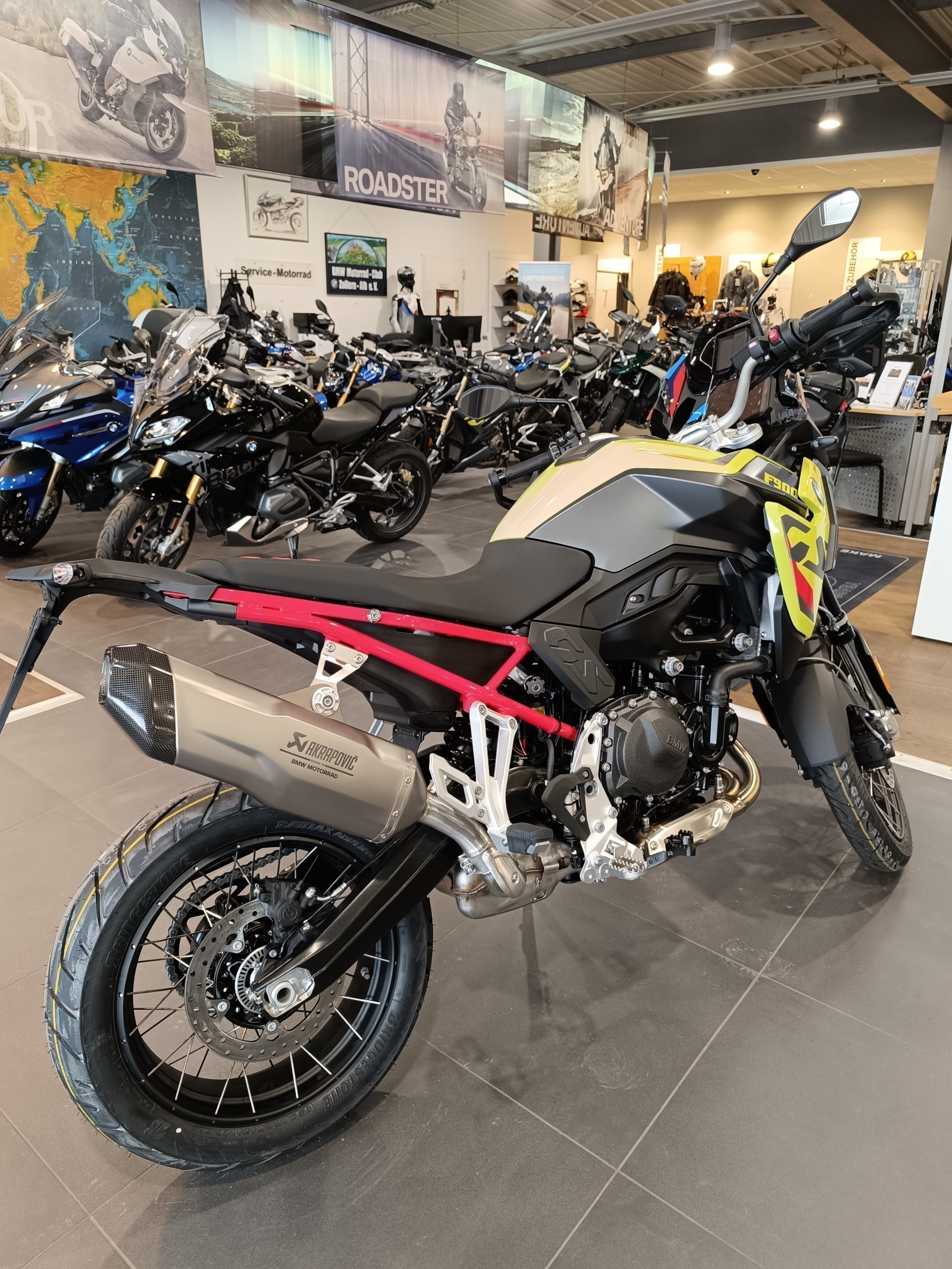 BMW Motorrad - F 900 GS mit Werksgarantie bis 2028
