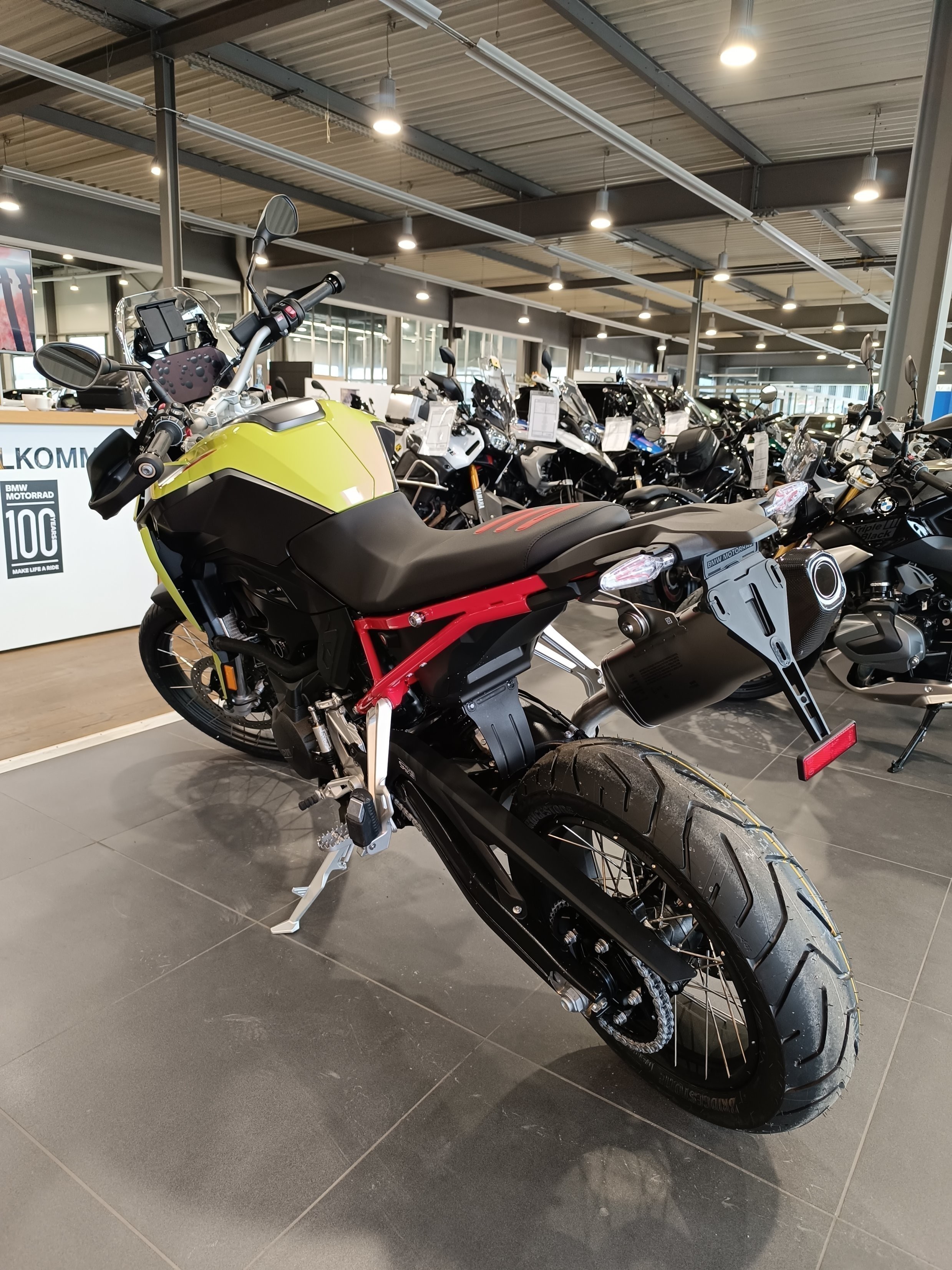 BMW Motorrad - F 900 GS mit Werksgarantie bis 2028