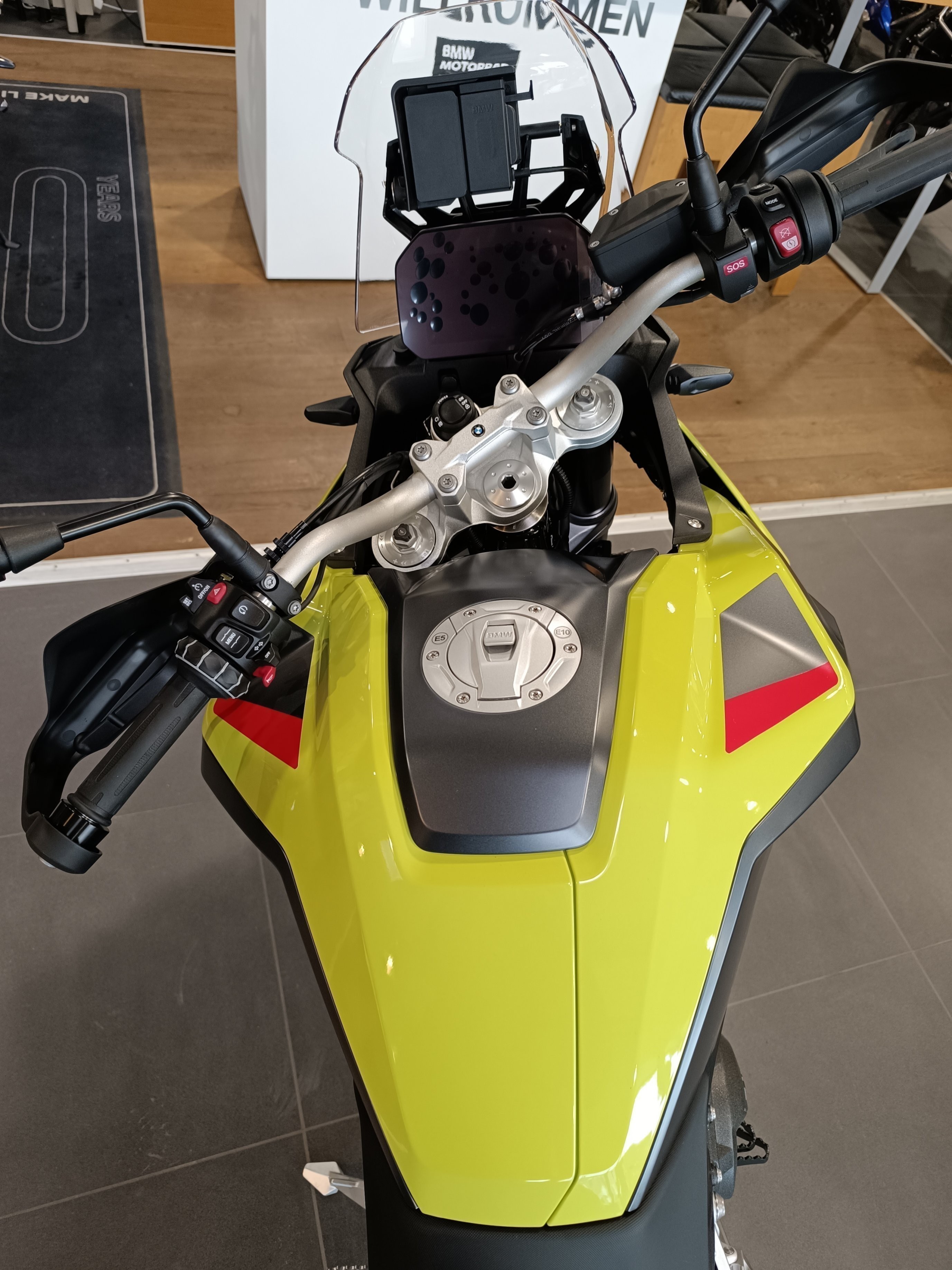 BMW Motorrad - F 900 GS mit Werksgarantie bis 2028