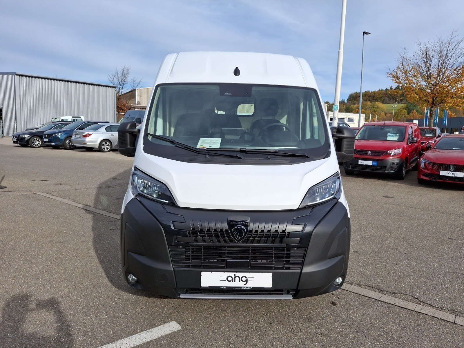 Peugeot - Boxer BlueHDi 140 Pro TwinCab L2H2 335