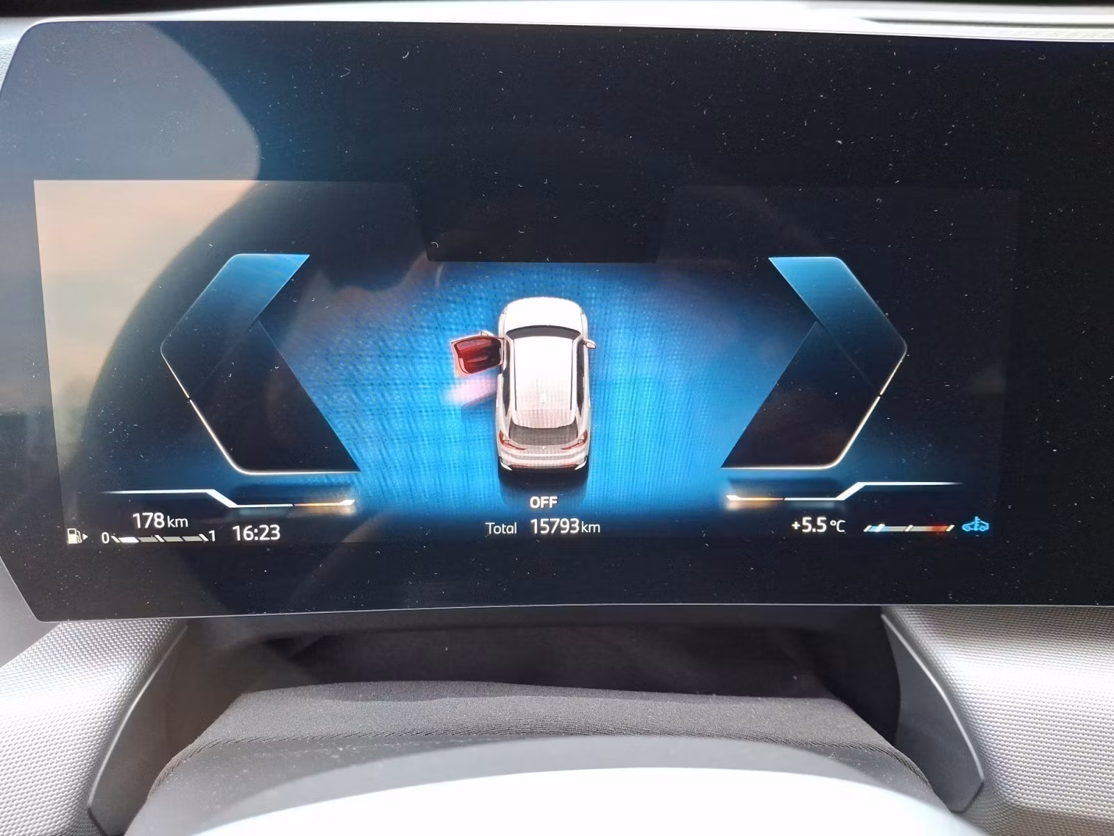 BMW - X1 sDrive18i Steptronic