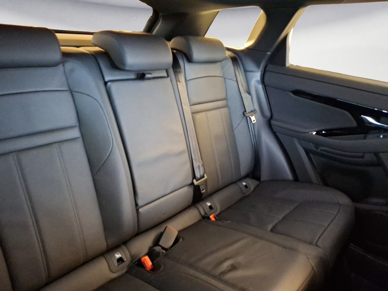 Land Rover - Range Rover Evoque D200 SE