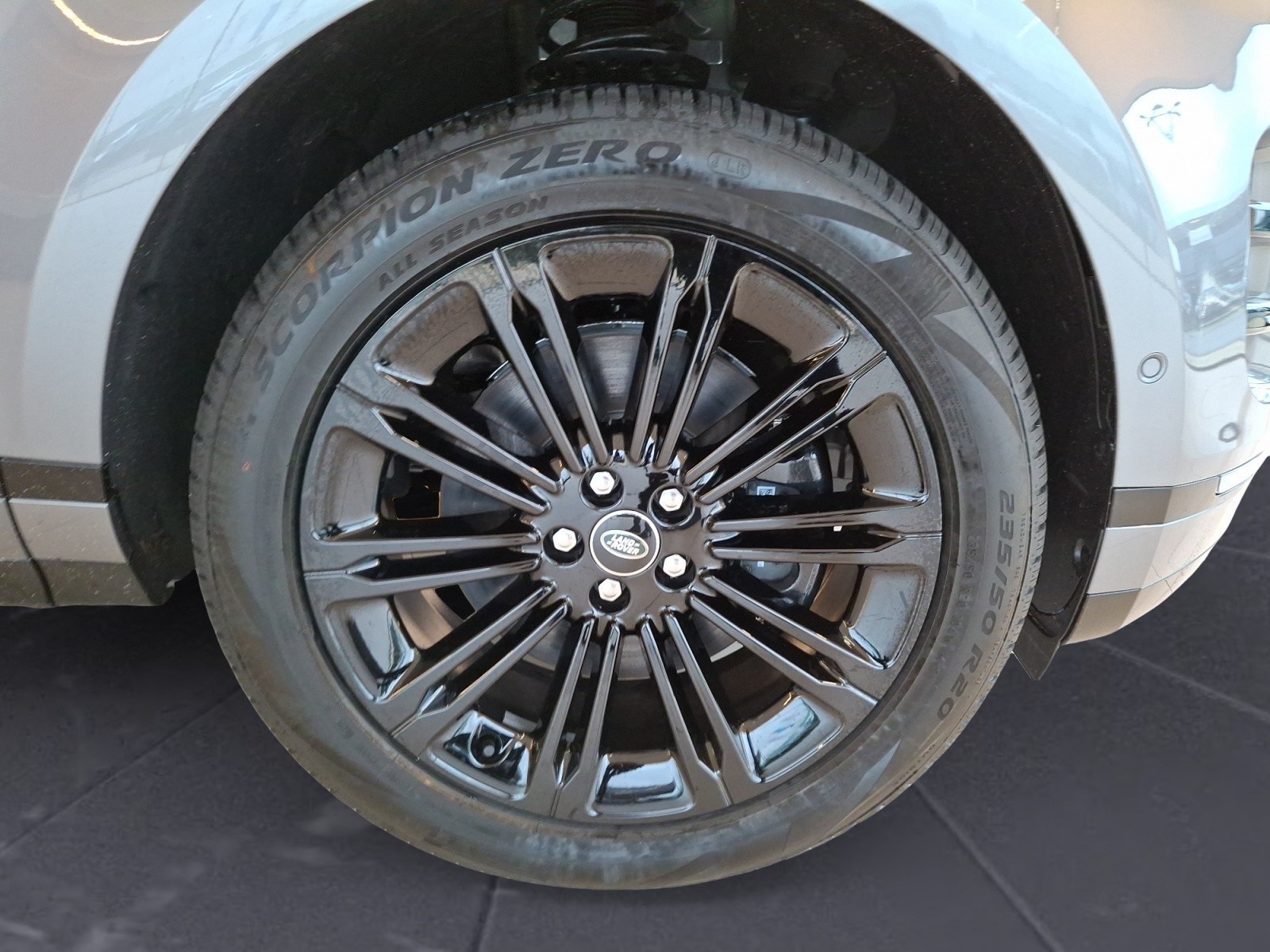 Land Rover - Range Rover Evoque D200 SE