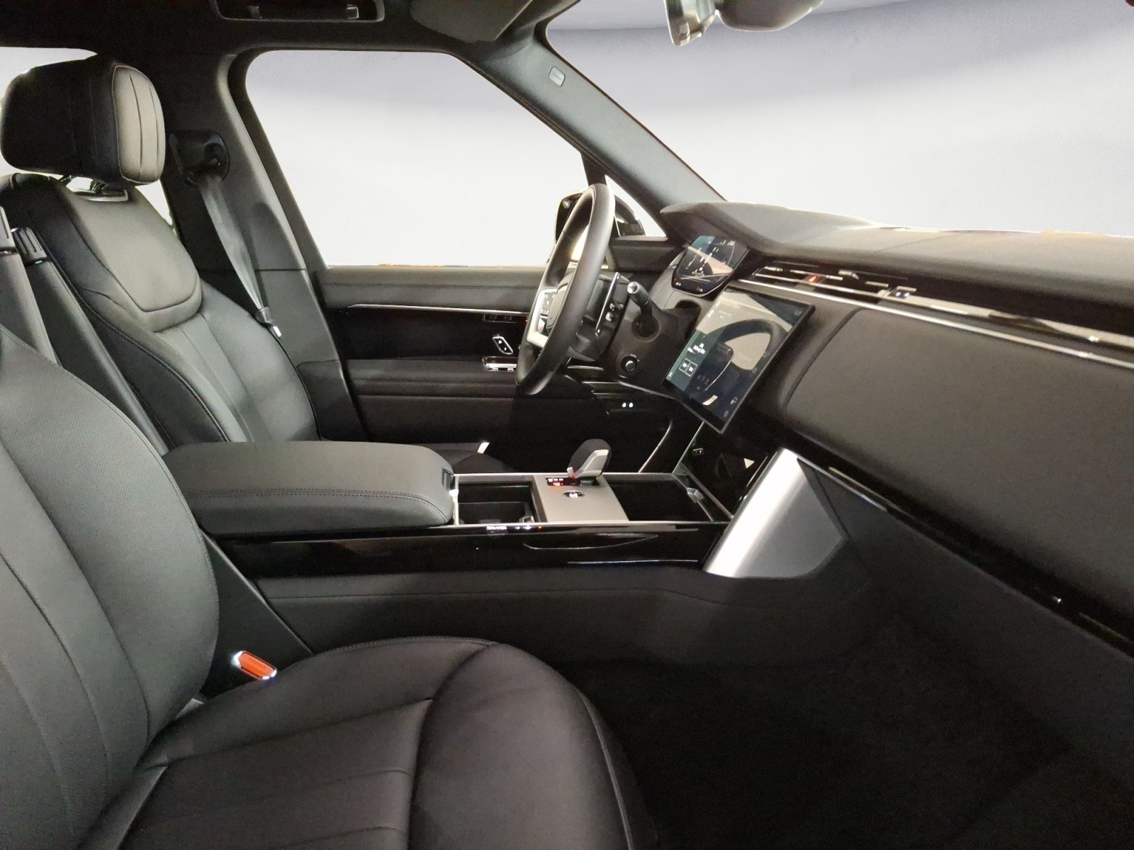 Land Rover - Range Rover P460e HSE