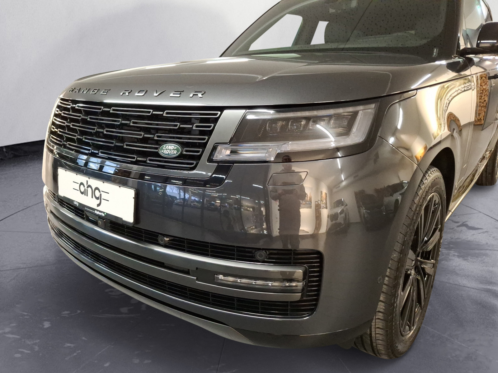 Land Rover - Range Rover P460e HSE